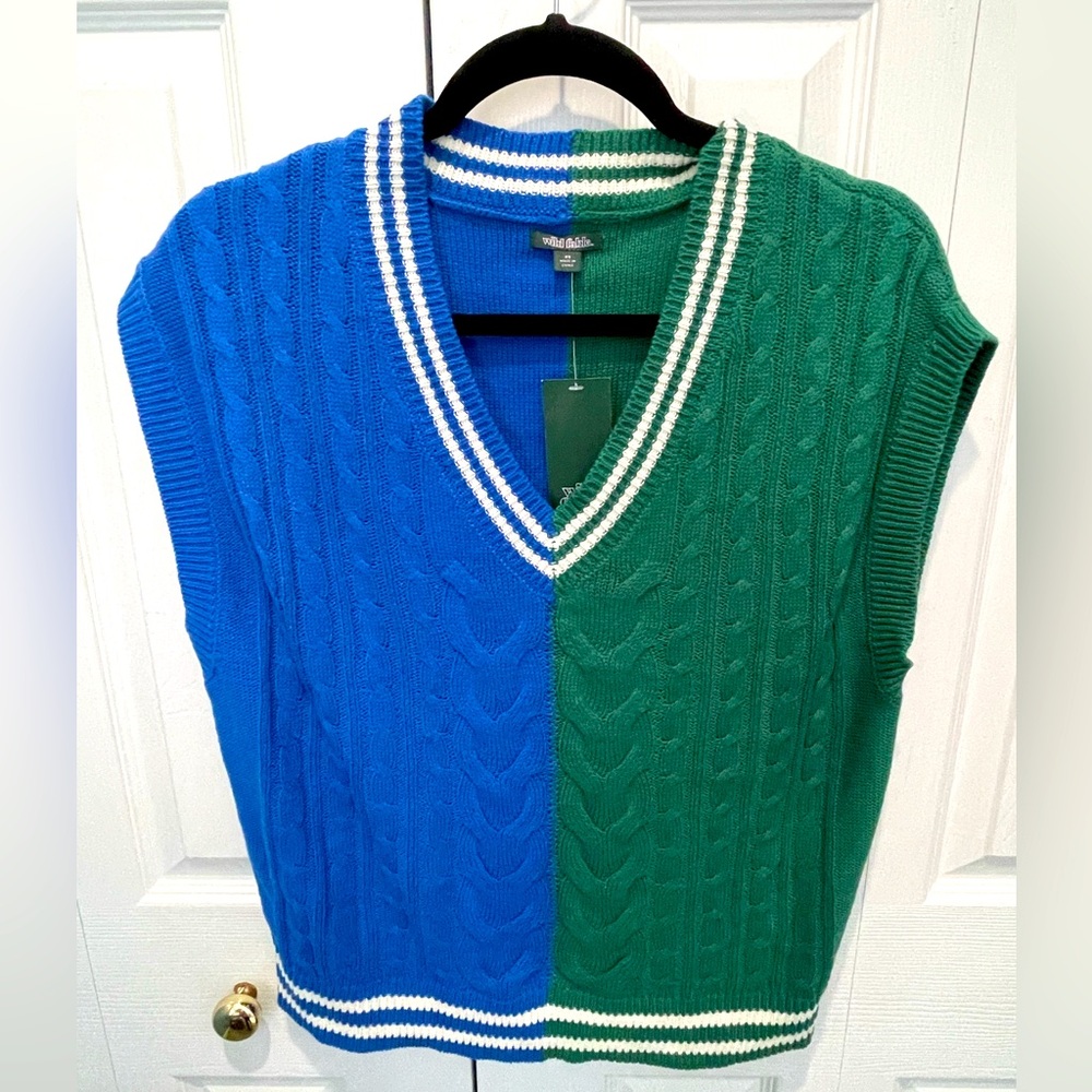 Target Wild Fable Blue Green Striped V-neck Cable Knit Sweater Vest NWT